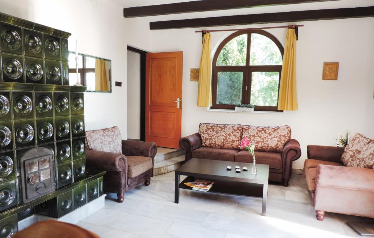 Landhaus Toereki Mit Pool Siofok Dış mekan fotoğraf